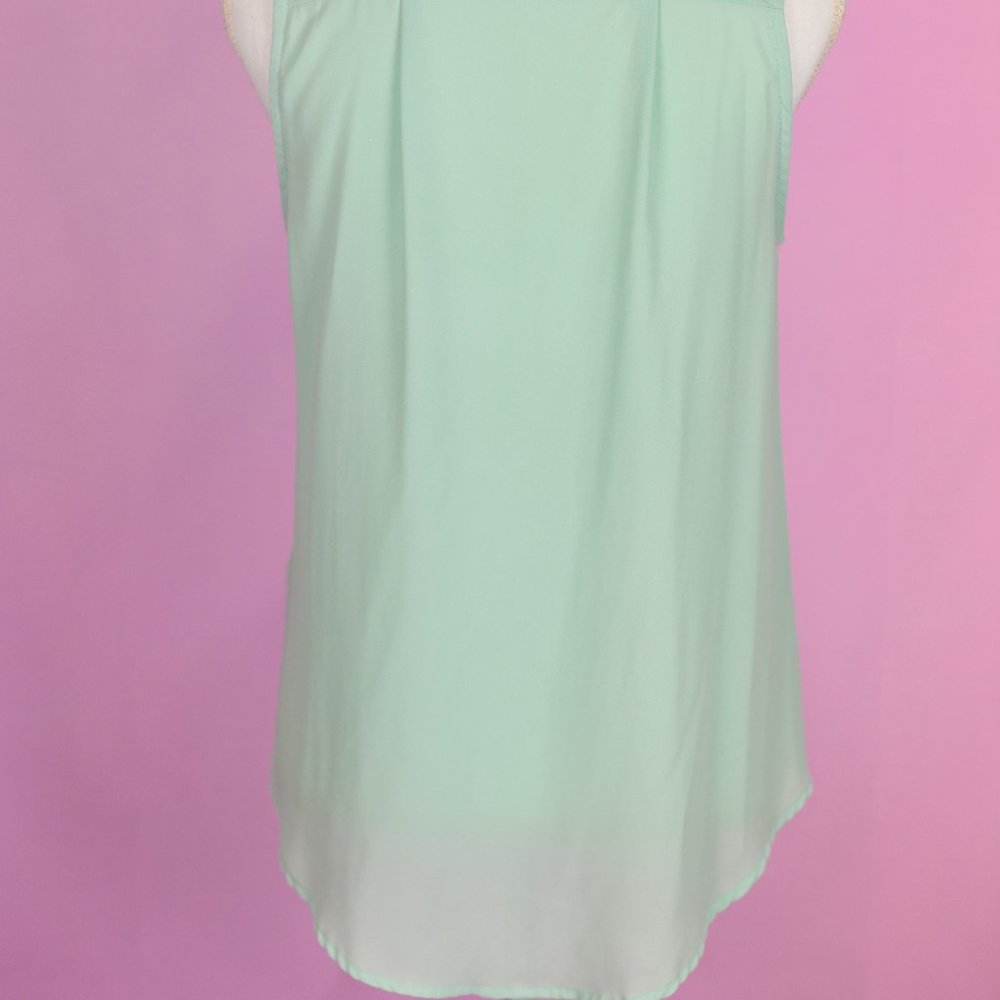 Mauve Sleeveless High Low Mint Blouse - Picture 6 of 7